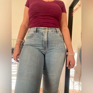 Stretchy high rise crop straight jeans!